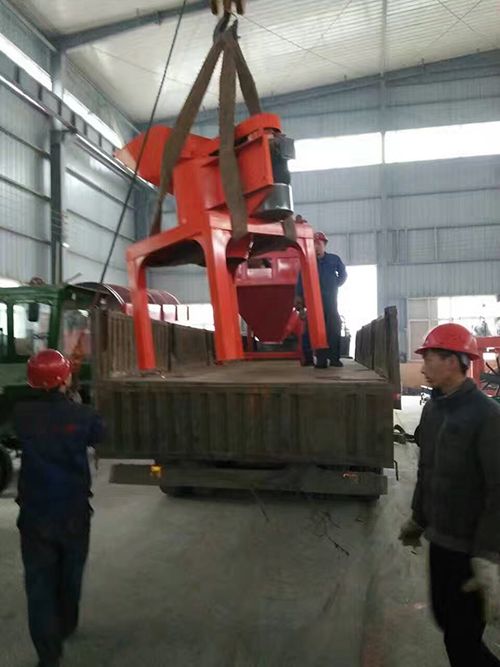 有機肥設(shè)備發(fā)貨現(xiàn)場圖3