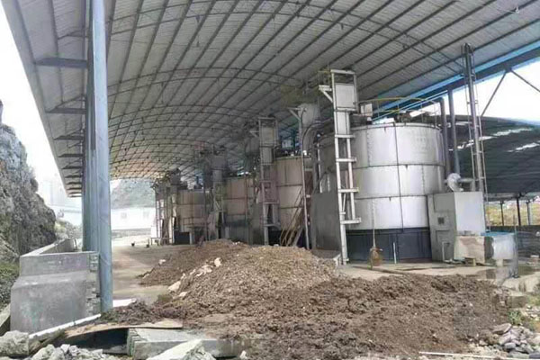 牛糞有機肥發(fā)酵罐設(shè)備