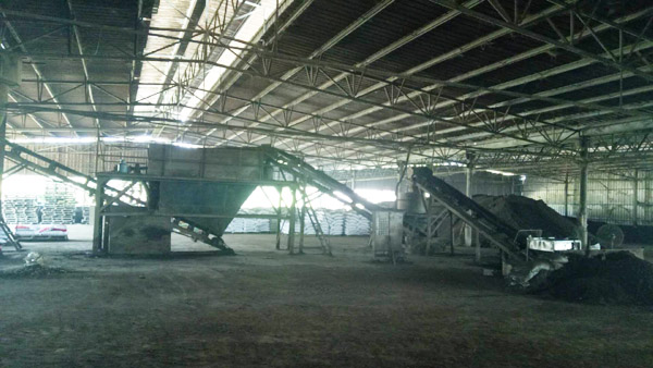 年產(chǎn)量5000噸豬糞有機肥生產(chǎn)線設(shè)備多少錢？