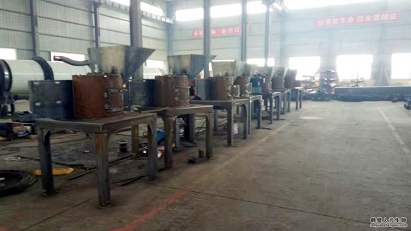 有機(jī)肥粉碎機(jī)的注意事項